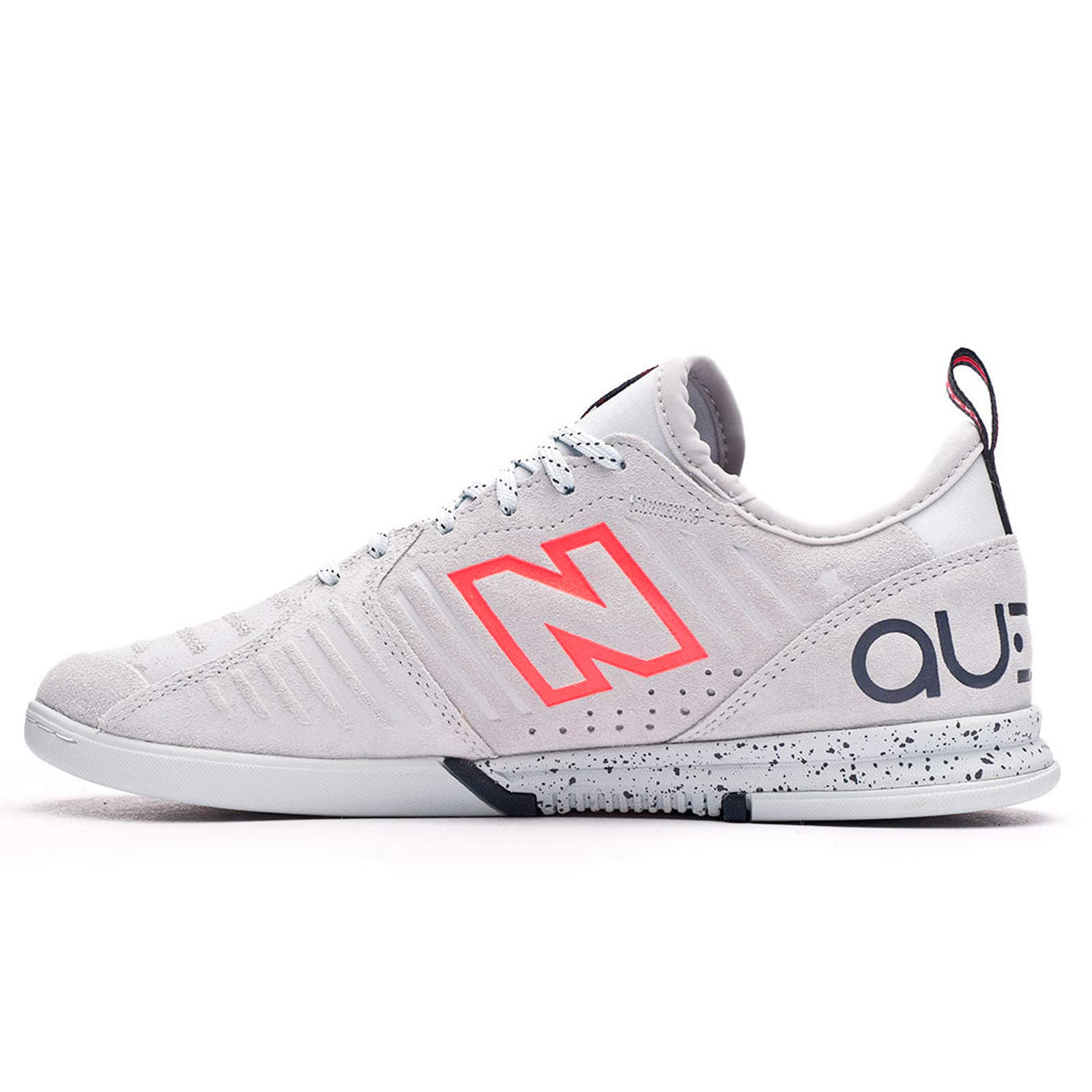 New Balance Audazo v5 Pro Suede IN blancas | futbolmania