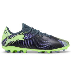 /1/0/107941-03_botas-de-futbol-para-cesped-artificial-color-gris-y-purpura-puma-future-7-play-mg_1_pie-derecho.jpg
