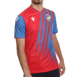 /5/8/58558301_camiseta-color-rojo-y-azul-macron-viktoria-pilsen-2022-2023_1_completa-frontal.jpg