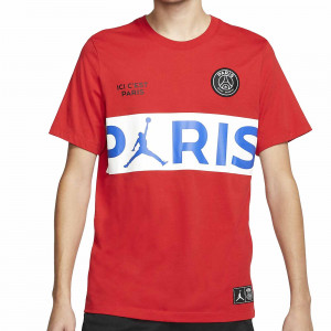 /B/Q/BQ8389-657_imagen-de-la-camiseta-de-entrenamiento-de-futbol-Paris-Saint-Germain-x-Air-Jordan-SS-Wordmark-Tee-2020-rojo_1_frontal.jpg