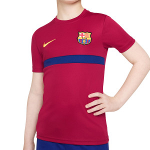 /D/C/DC0115-624_camiseta-color-rojo-nike-barcelona-entreno-2021-2022-nino-dri-fit-academy_1_completa-frontal.jpg