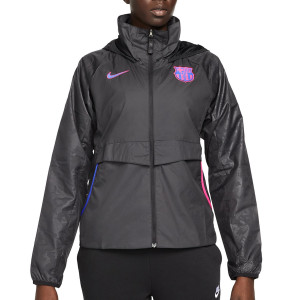 /D/C/DC0740-014_cortavientos-color-negro-nike-barcelona-mujer-dri-fit-all-weather-fan-ucl_1_completa-frontal.jpg