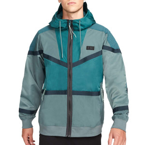 /D/D/DD8349-387_chaqueta-color-verde-nike-tottenham-sportswear-hoodie-woven_1_completa-frontal.jpg