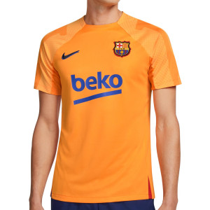 /D/H/DH7707-837_camiseta-color-naranja-nike-barcelona-entrenamiento-dri-fit-strike_1_completa-frontal.jpg