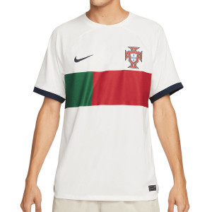 /D/N/DN0691-133_camiseta-color-z-beige-nike-2a-portugal-2022-2023-dri-fit-stadium_1_completa-frontal.jpg