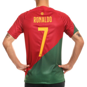 /D/N/DN0692-628-7_camiseta-color-rojo-nike-portugal-ronaldo-2022-2023-dri-fit-stadium_1_completa-trasera.jpg