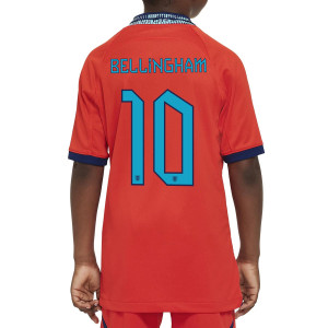/D/N/DN0829-600-10_camiseta-color-rojo-nike-2a-inglaterra-nino-2022-2023-dri-fit-stadium_1_completa-frontal.jpg