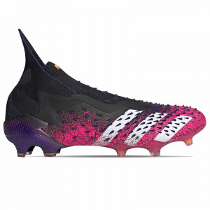 /F/W/FW7617_imagen-de-las-botas-de-futbol-con-tacos-fg-adidas-predator-freak-plus-fg-2021-rosa_1_pie-derecho.jpg