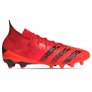 /F/Y/FY6253_botas-de-futbol-para-cesped-artificial-color-rojo-adidas-predator-freak--1-ag_1_pie-derecho.jpg