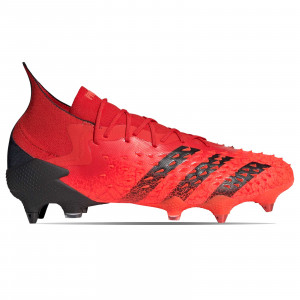 /F/Y/FY6269_botas-de-futbol-color-rojo-adidas-predator-freak--1-sg_1_pie-derecho.jpg