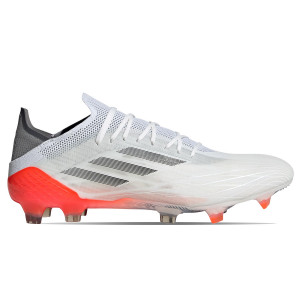 /F/Y/FY6869_botas-de-futbol-color-blanco-adidas-x-speedflow-1-fg_1_pie-derecho.jpg