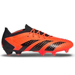 /G/W/GW4574_botas-de-futbol-color-naranja-adidas-predator-accuracy-1-low-fg_1_pie-derecho.jpg
