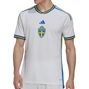 /H/C/HC2984_camiseta-color-blanco-adidas-2a-suecia-2022-2023_1_completa-frontal.jpg