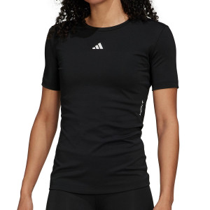/H/N/HN9075_camiseta-color-negro-adidas-techfit-mujer-training_1_completa-frontal.jpg