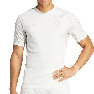 /H/Y/HY3255_camiseta-color-blanco-adidas-bayern-entrenamiento-ucl_1_completa-frontal.jpg