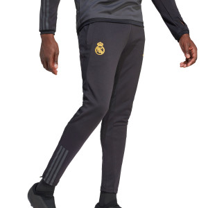 /I/B/IB0041_pantalon-largo-color-negro-adidas-real-madrid-entrenamiento-ucl_1_completa-frontal.jpg