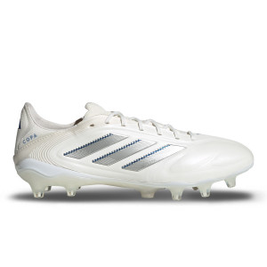 /I/D/ID9040_botas-de-futbol-color-blanco-adidas-copa-pure-3-elite-fg_1_pie-derecho.jpg