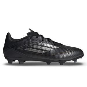 /I/E/IE3181_botas-de-futbol-con-tacos-color-negro-adidas-f50-league-fg-mg_1_pie-derecho.jpg