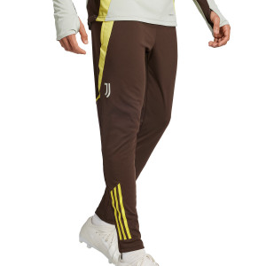 /J/J/JJ1554_pantalon-largo-color-marron-adidas-juventus-entrenamiento_1_completa-frontal.jpg