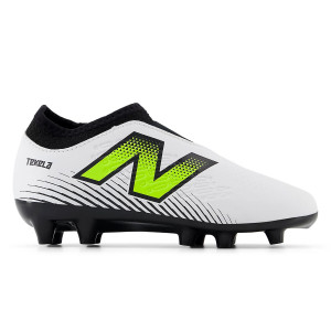 /S/J/SJT3FH45_botas-de-futbol-color-blanco-new-balance-tekela-v4--magique-jr-fg_1_pie-derecho.jpg
