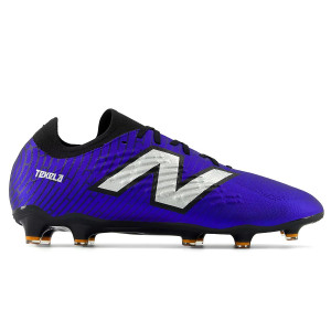 /S/T/ST2FLZ45_botas-de-futbol-color-azul-new-balance-tekela-v4--magia-low-laced-fg_1_pie-derecho.jpg