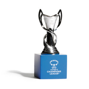 /U/E/UEFA-WCL-70-HP_trofeo-color-plata-uefa-women-s-champions-league-70-mm-con-pedestal_1_completa-frontal.jpg