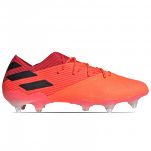 /e/h/eh0562_imagen-de-las-botas-de-futbol-adidas-nemeziz-19.1-sg-2020-naranja_1_pie-derecho.jpg