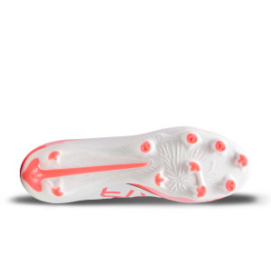 /1/0/108169-01_botas-de-futbol-blancas--rojas-puma-ultra-5-play-fg-ag_2_suela-pie-derecho.jpg