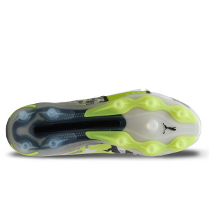 /1/0/108426-01_botas-de-futbol-blancas--verde-claro-puma-king-ultimate-forever-fg-ag_2_suela-pie-derecho.jpg