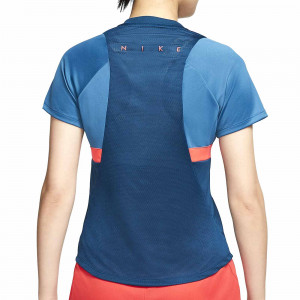 /B/V/BV6940-432_imagen-de-la-camiseta-de-entrenamiento-de-futbol-mujer-Nike-Dri-FIT-Academy-2020-azul_2_trasera.jpg