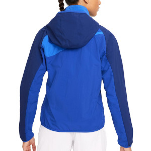 /C/W/CW0623-492_paravientos-azul-nike-chelsea-mujer-dri-fit-all-weather-fan_2_completa-trasera.jpg