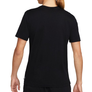 /D/H/DH7444-010_camiseta-negra-nike-fc-seasonal-block_2_completa-trasera.jpg