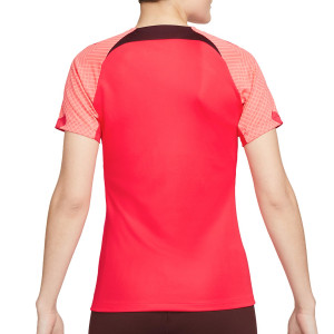 /D/M/DM2797-661_camiseta-roja-nike-liverpool-mujer-entrenamiento-dri-fit-strike_2_completa-trasera.jpg