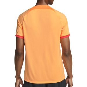/D/N/DN2711-812_camiseta-naranja-nike-3a-atletico-2022-2023-dri-fit-stadium_2_completa-trasera.jpg