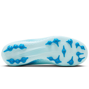 /F/Q/FQ8403-400_botas-de-futbol-cesped-artificial-azul-claro-nike-mercurial-jr-zoom-vapor-16-academy-ag_2_suela-pie-derecho.jpg