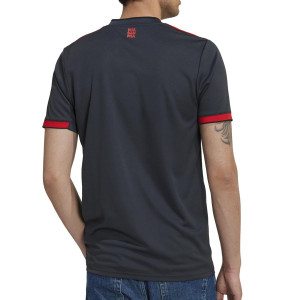 /H/3/H39907_camiseta-negra-adidas-3a-bayern-2022-2023_2_completa-trasera.jpg