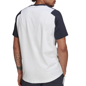 /H/F/HF1352_camiseta-blanca-adidas-bayern-travel_2_completa-trasera.jpg