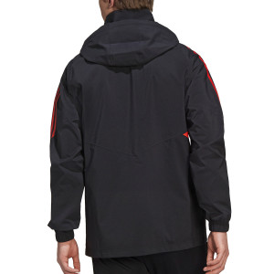 /H/I/HI3465_chaqueta-impermeable-negra-adidas-bayern-rain-staff_2_completa-trasera.jpg