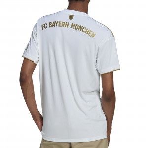 /H/I/HI3886_camiseta-blanca-adidas-2a-bayern-2022-2023_2_completa-trasera.jpg