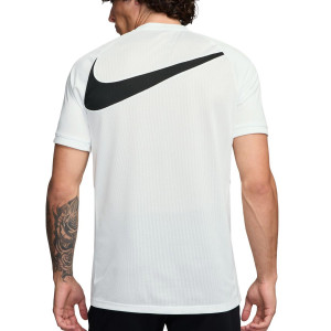 /H/J/HJ4243-121_camiseta-blanco-nike-dri-fit-academy-25-hbr_2_completa-trasera.jpg