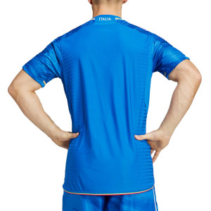 /H/S/HS9891_camiseta-azul-adidas-italia-2023-authentic_2_completa-trasera.jpg