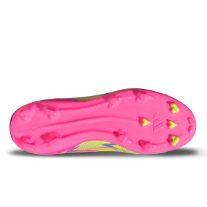 /I/E/IE3745_botas-de-futbol-rosas-adidas-f50-league-fg-mg-j_2_suela-pie-derecho.jpg