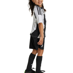 /I/T/IT3542_equipacion-blanco--negro-adidas-juventus-nino-2024-2025-_2_completa-trasera.jpg