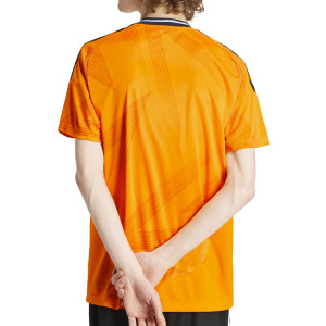/I/U/IU5013_camiseta-naranja-adidas-2a-real-madrid-2024-2025_2_completa-trasera.jpg
