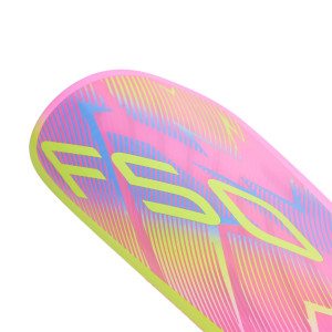 /J/E/JE3930_canilleras-rosas-adidas-tiro-league_2_detalle-modelo.jpg