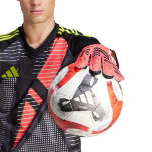 /J/H/JH3805_guantes-portero-negros-adidas-predator-training_2_detalle-agarre.jpg