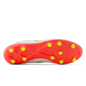 /M/S/MS42FIB2_botas-de-futbol-con-tacos-blancas-new-balance-442-v2-team-fg_2_suela-pie-derecho.jpg
