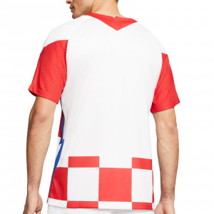 /c/d/cd0695-100_imagen-de-la-camiseta-de-futbol-de-la-primera-equipacion-seleccion-croacia-nike-stadium-2020-2021-blanco_2_trasera.jpg