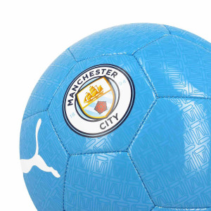 /0/8/083604-01-5_pelota-futbol-Puma-Manchester-City-FtblCore-talla-5-color-celeste_3_detalle-escudo.jpg