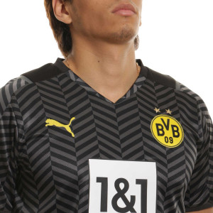 /7/5/759057-04_camiseta-puma-2a-borussia-dortmund-2021-2022-color-negro_3_detalle-cuello-y-pecho-con-escudo.jpg